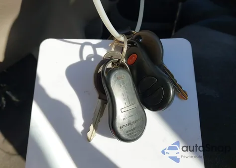 2002 Chrysler Pt Cruiser Limited z USA, uszkodzony, nr VIN 3C8FY68B22T301644